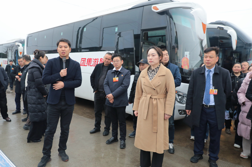 汉寿县第十八届人民代表大会第六次会议组织代表开展视察活动